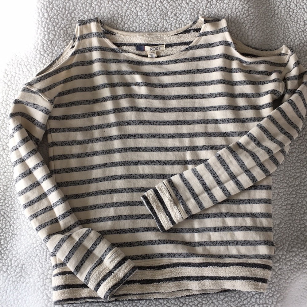 Roxy cold shoulder sweatshirt size S